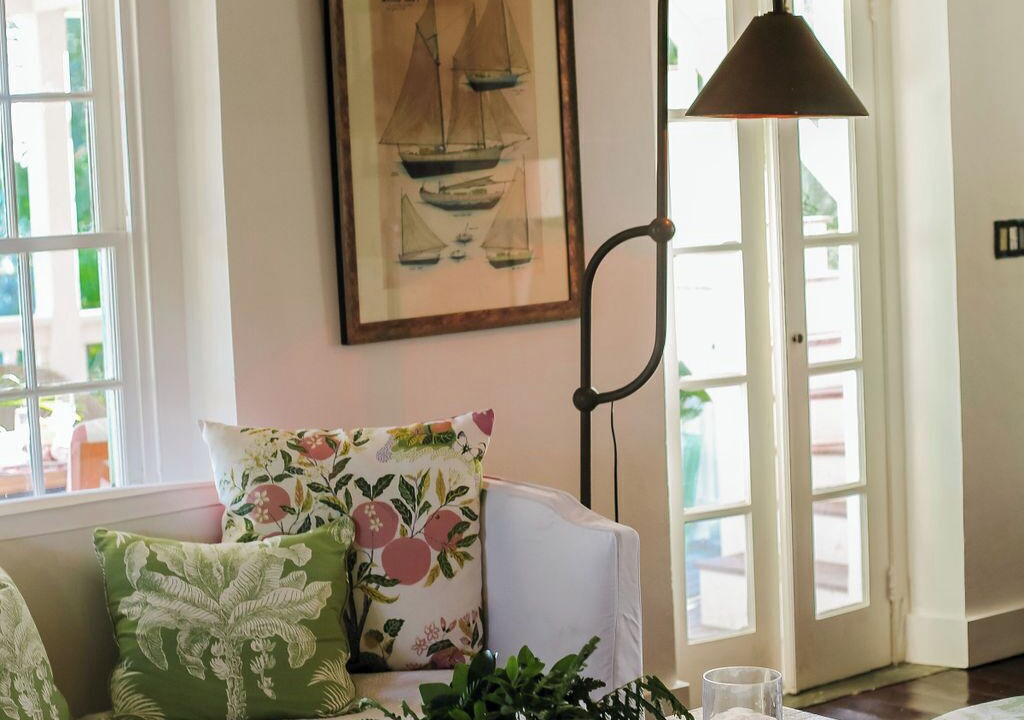 Photo of Livingroom in Dunmore Town