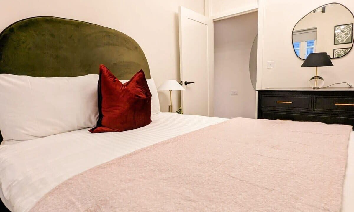 Photo of Bedroom in Farringdon
