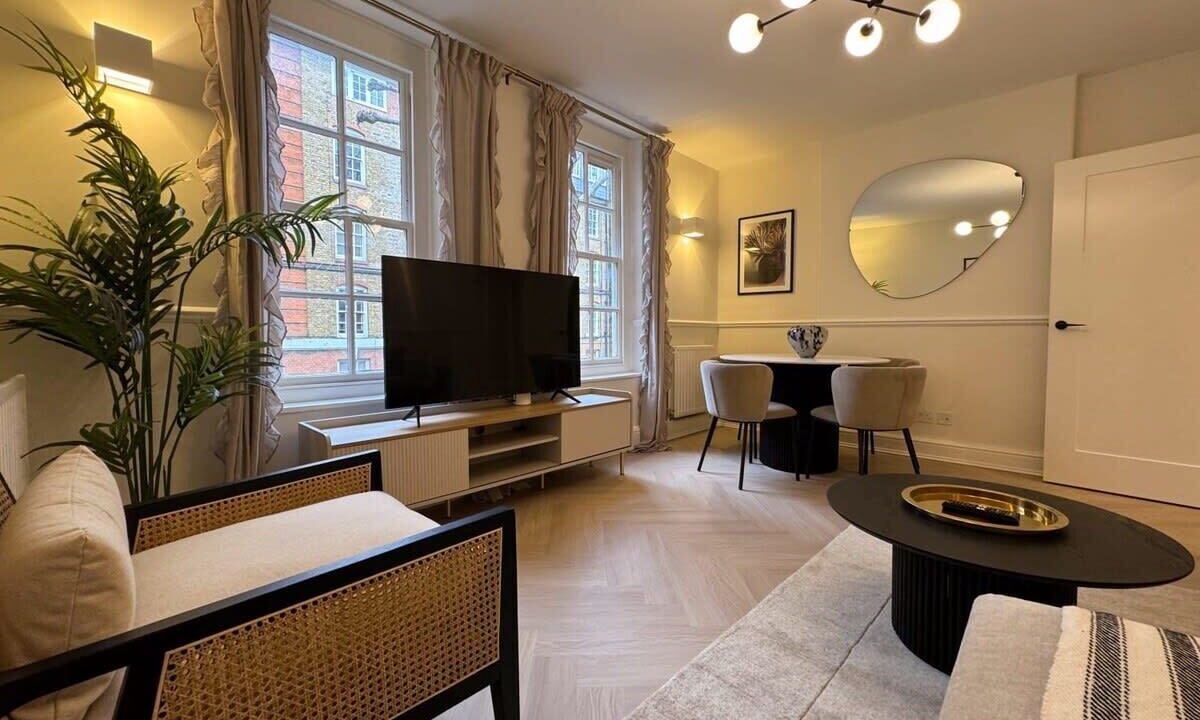 Photo of Livingroom in Farringdon