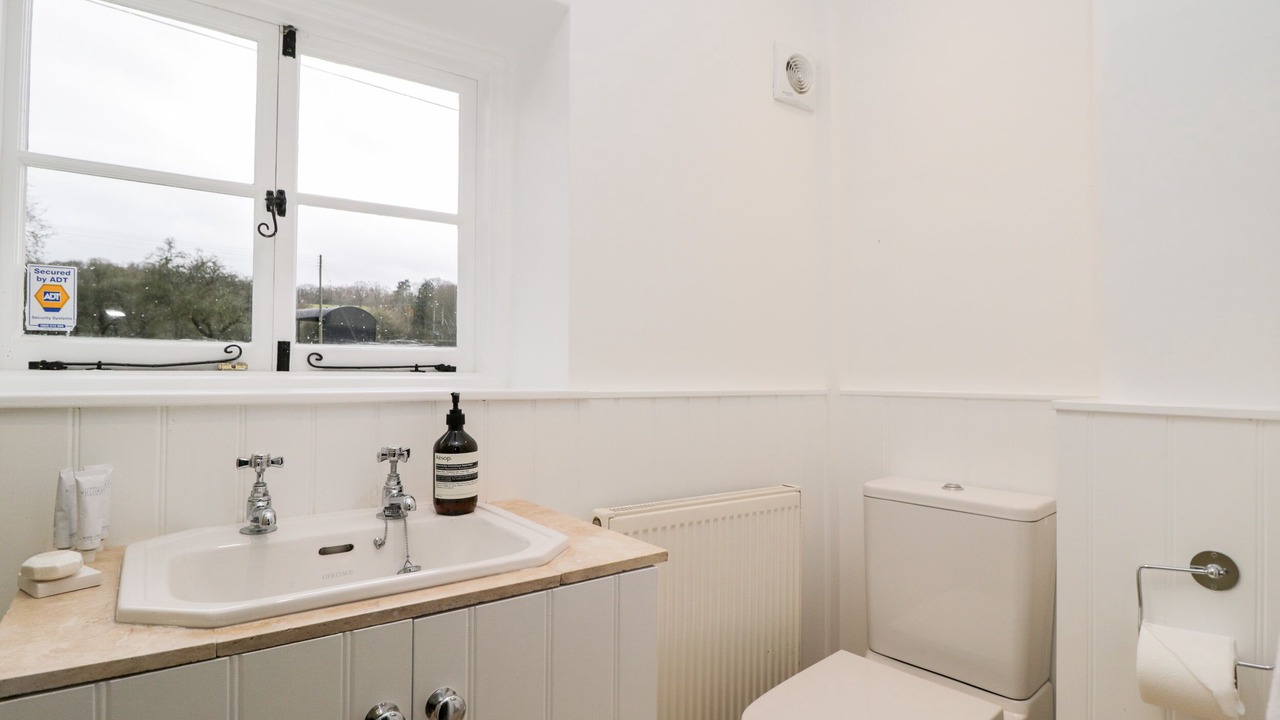 Photo of Bathroom in Mangotsfield