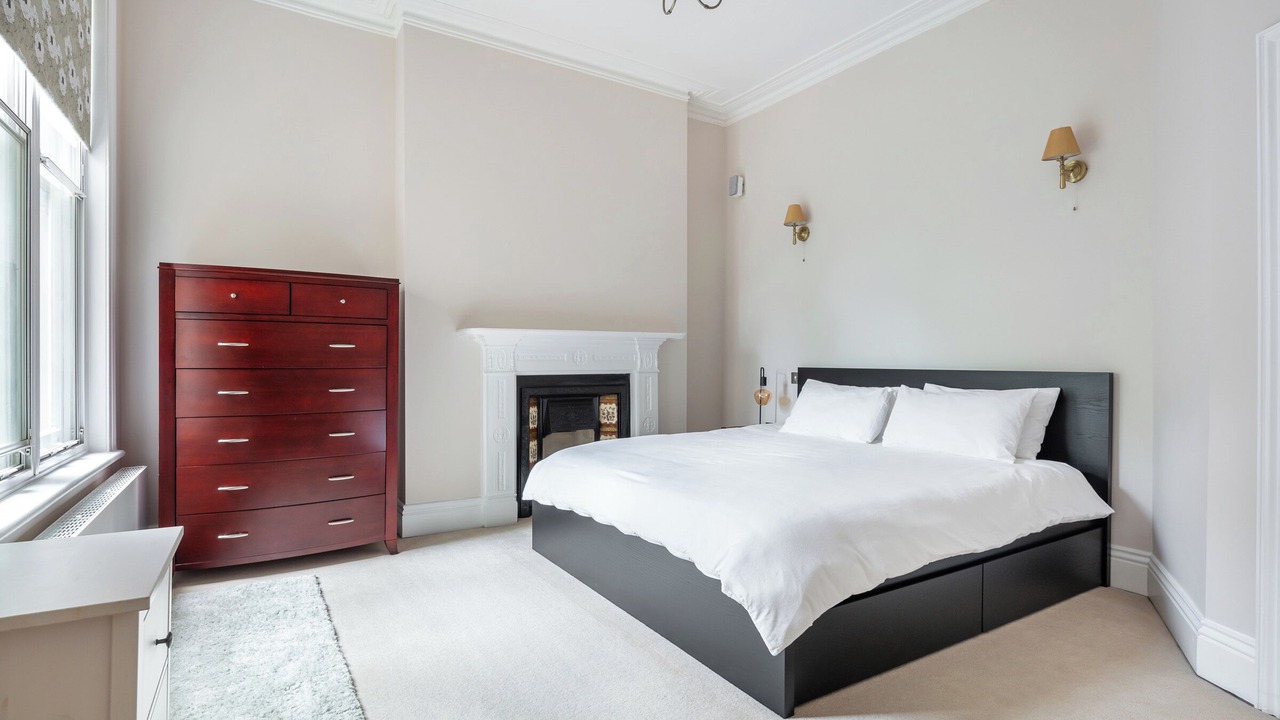 Photo of Bedroom in Frognal and Fitzjohns