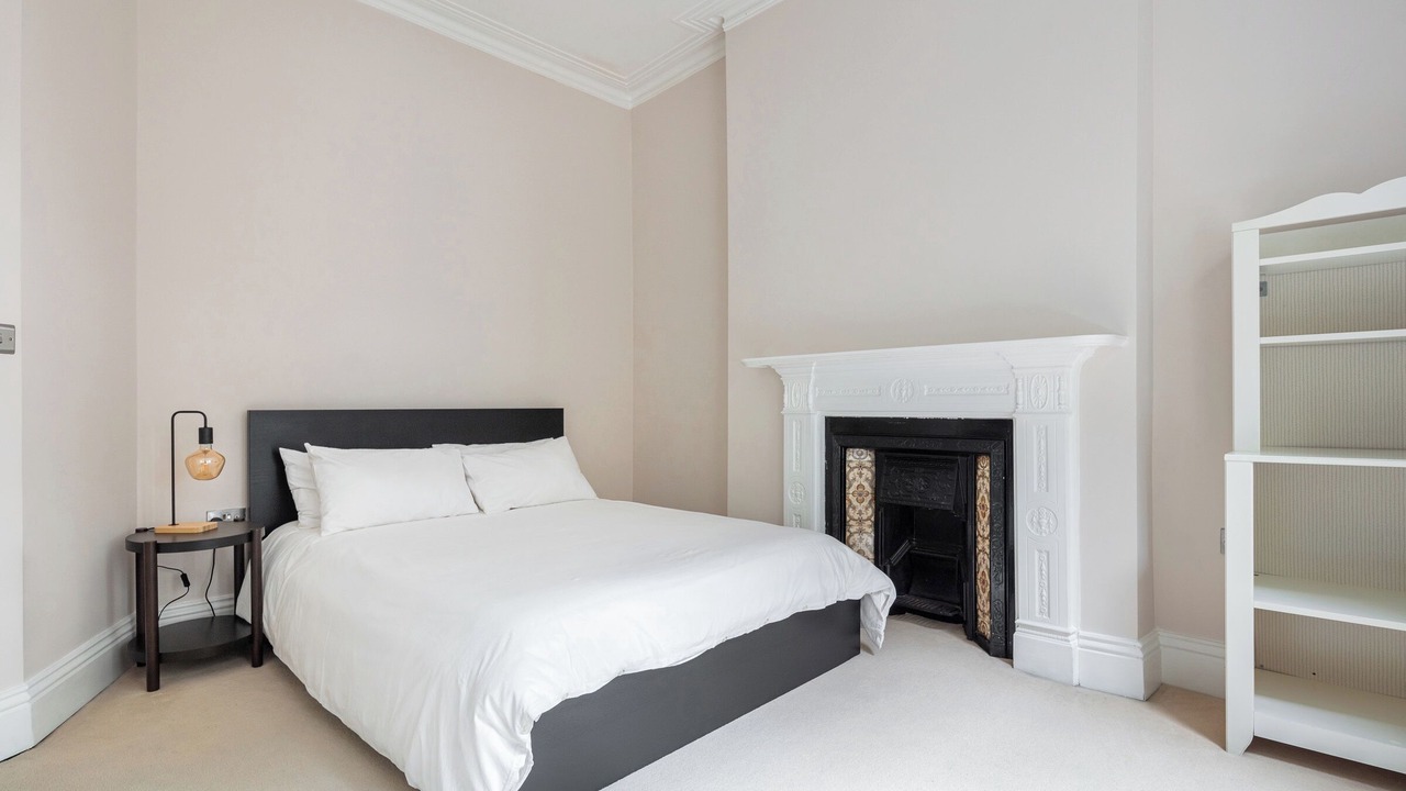 Photo of Bedroom in Frognal and Fitzjohns