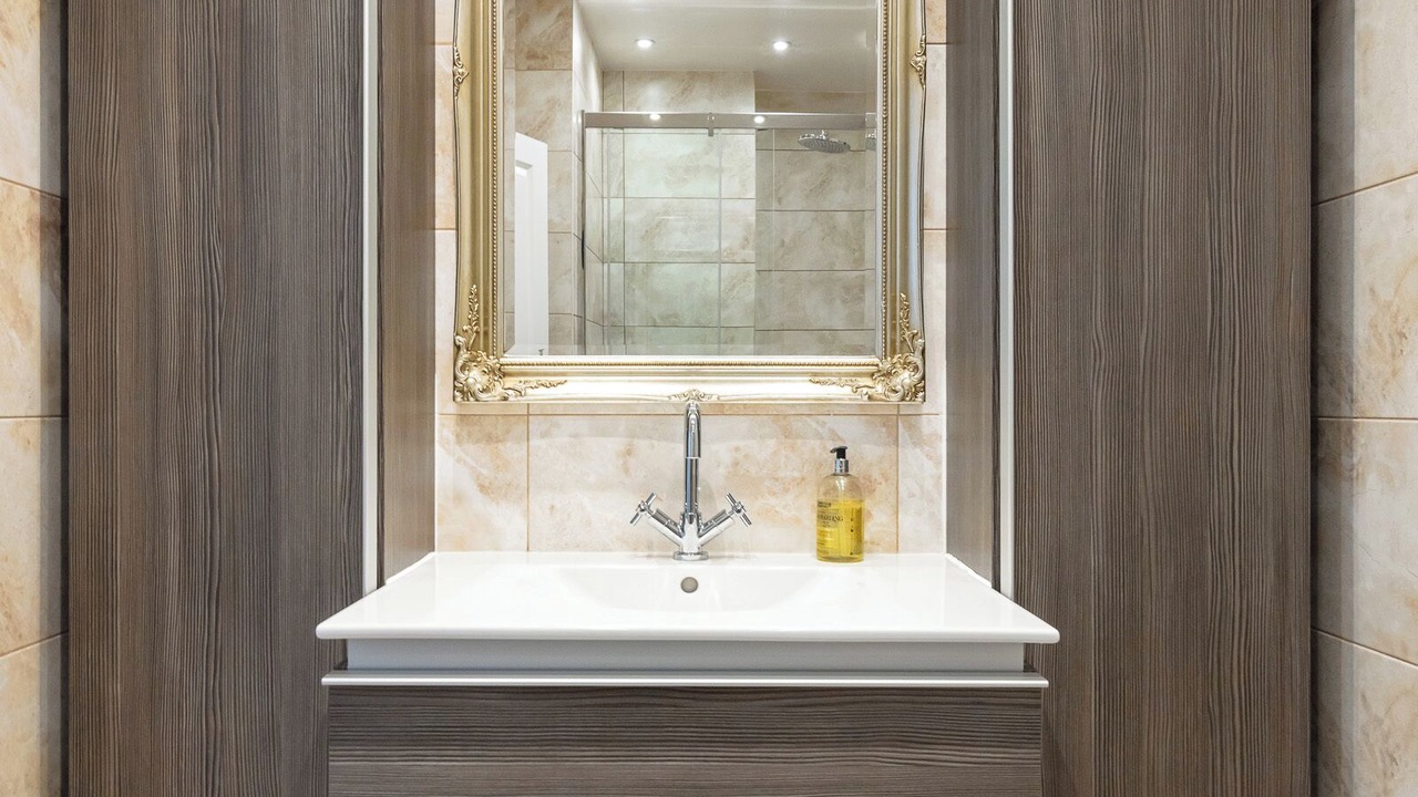 Photo of Bathroom in Frognal and Fitzjohns
