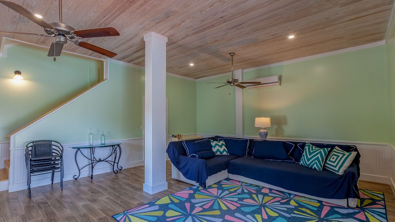 Photo of Livingroom in Hope Town