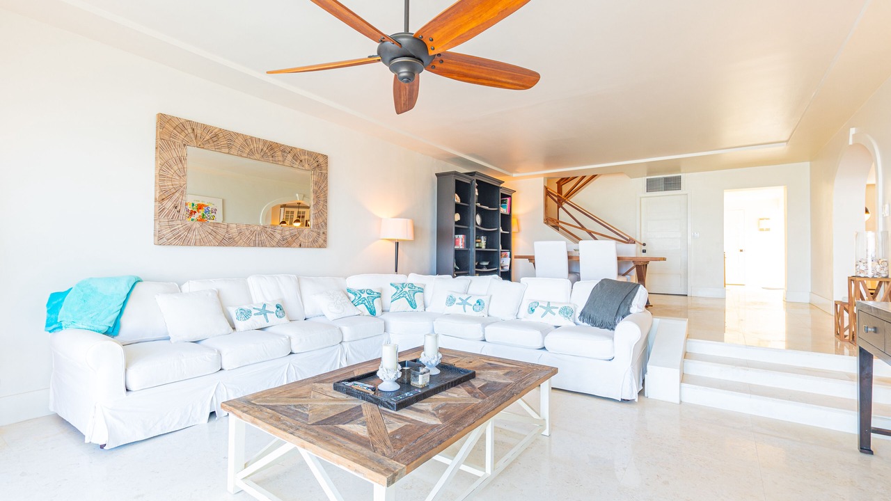 Photo of Livingroom in Nassau