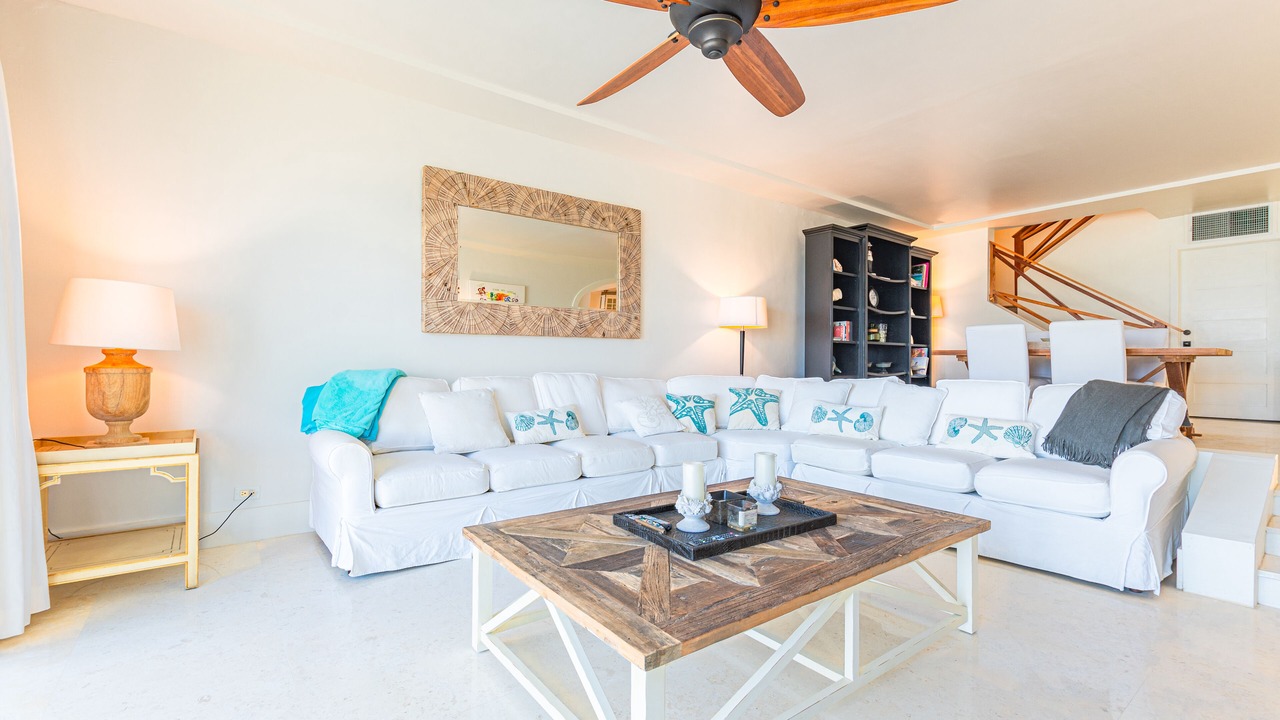 Photo of Livingroom in Nassau