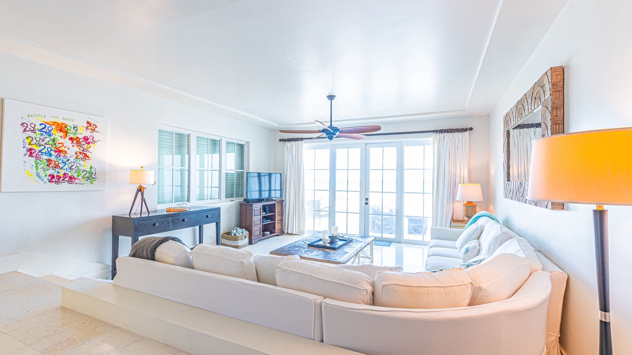 Photo of Livingroom in Nassau
