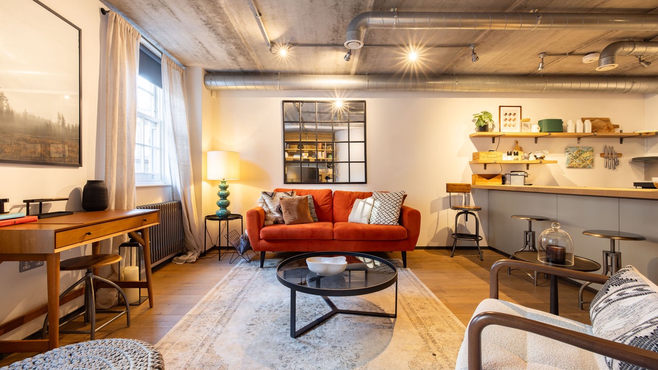 Photo of Livingroom in Cathedrals