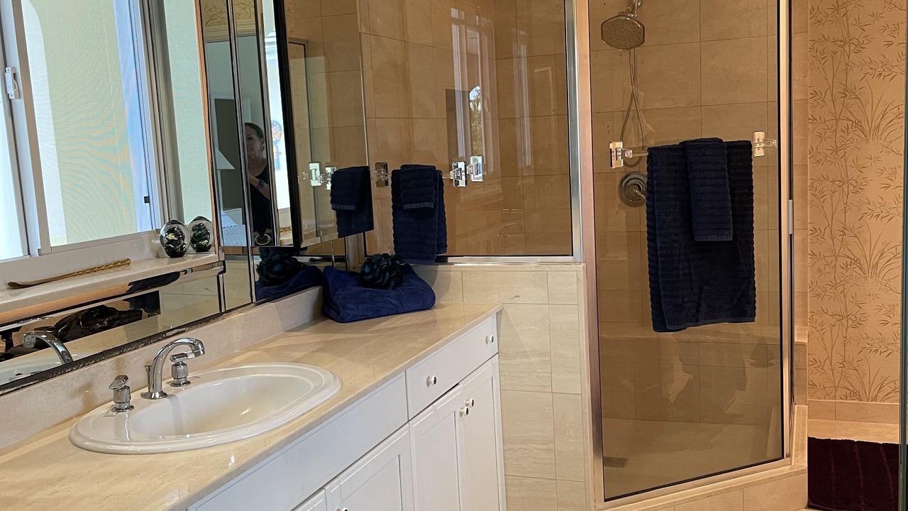 Photo of Bathroom in Bahamas Terrace