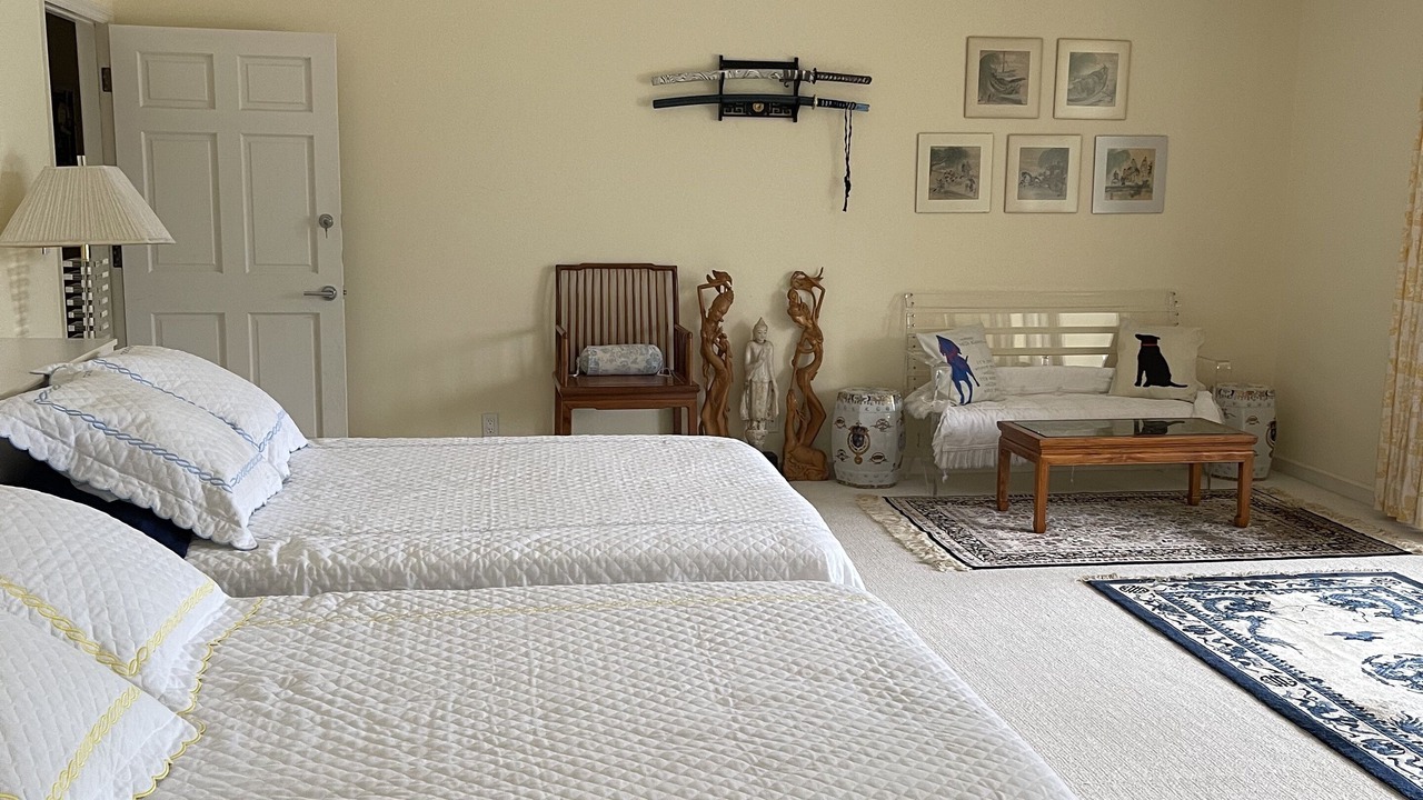 Photo of Bedroom in Bahamas Terrace