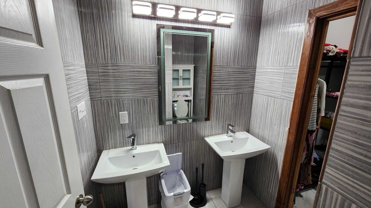 Photo of Bathroom in Nicholls Town
