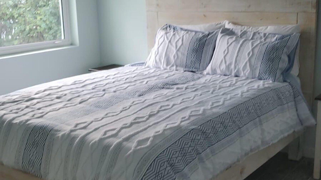 Photo of Bedroom in Treasure Cay