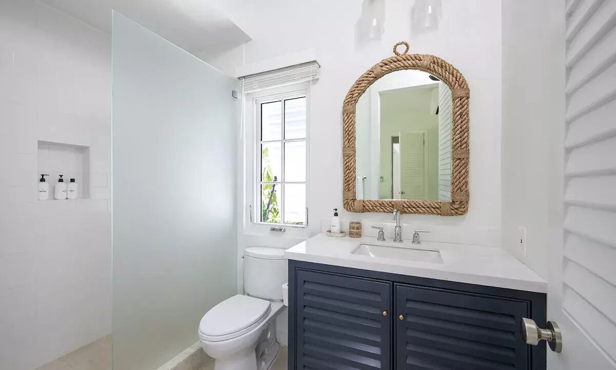 Photo of Bathroom in North Palmetto Point