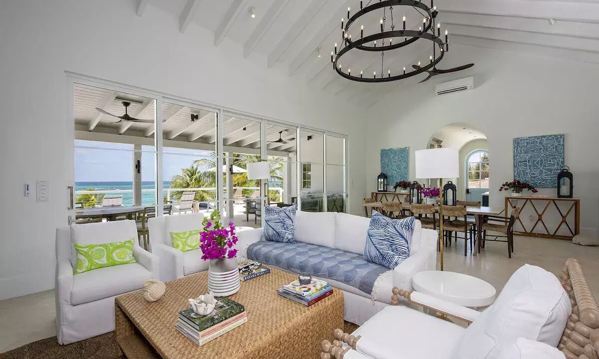 Photo of Livingroom in North Palmetto Point