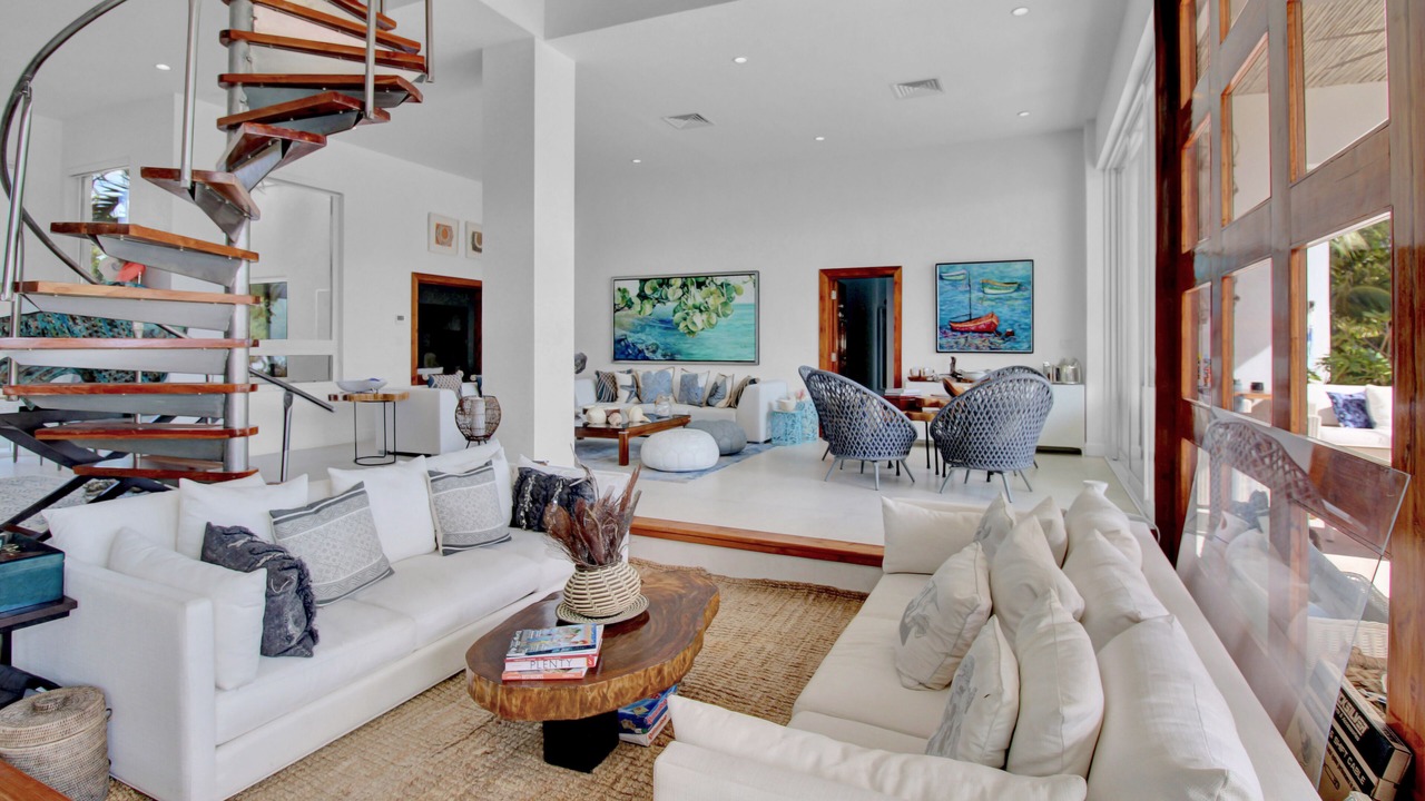 Photo of Livingroom in Nassau