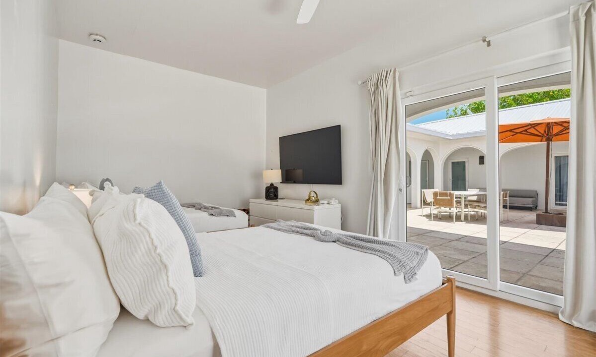 Photo of Bedroom in Nassau
