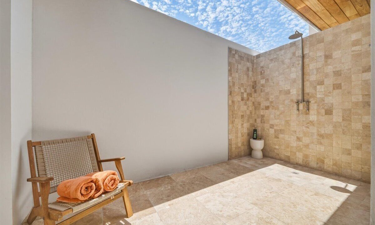 Photo of Bathroom in Nassau
