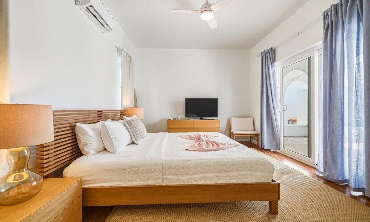 Photo of Bedroom in Nassau