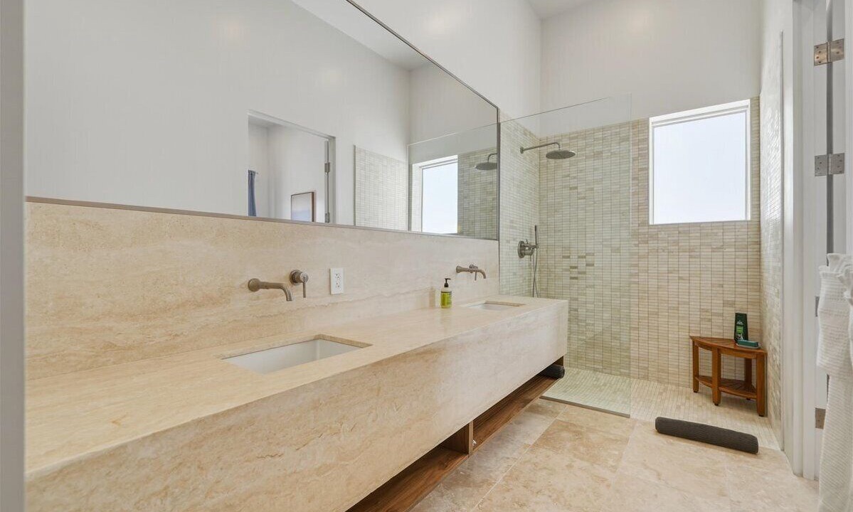 Photo of Bathroom in Nassau