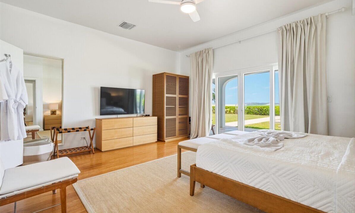 Photo of Bedroom in Nassau