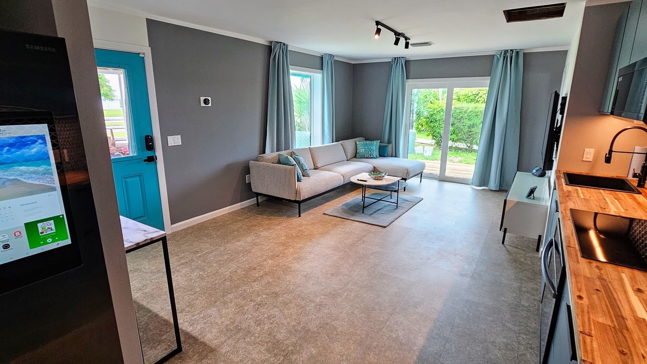 Photo of Livingroom in Treasure Cay