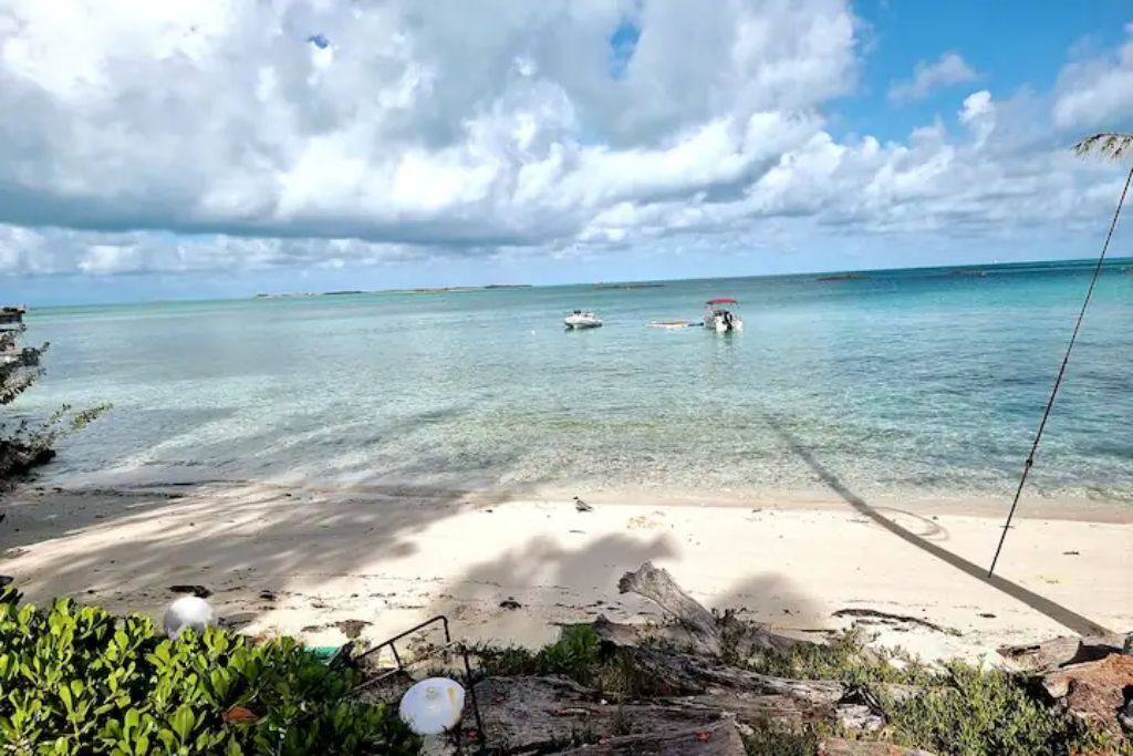 Photo of Others in Staniel Cay