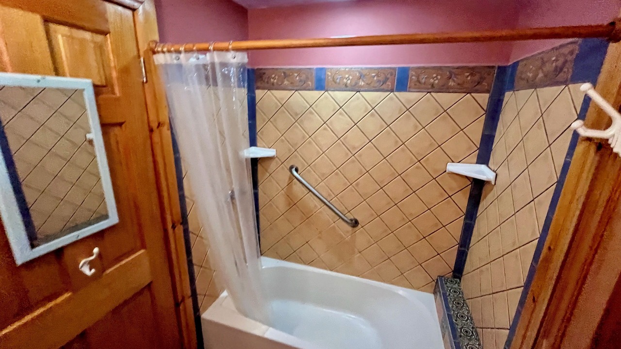 Photo of Bathroom in Salt Pond