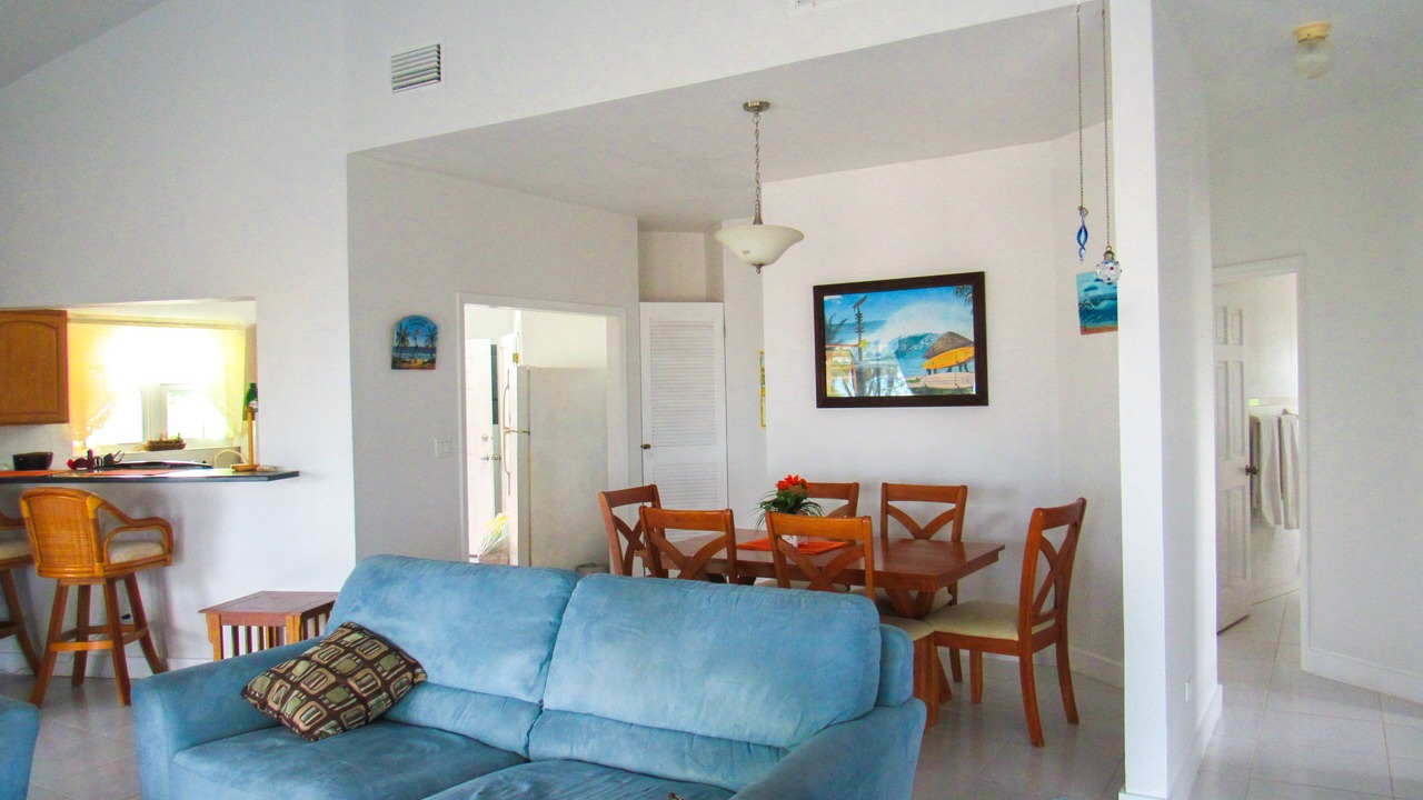 Photo of Livingroom in Clarence Town