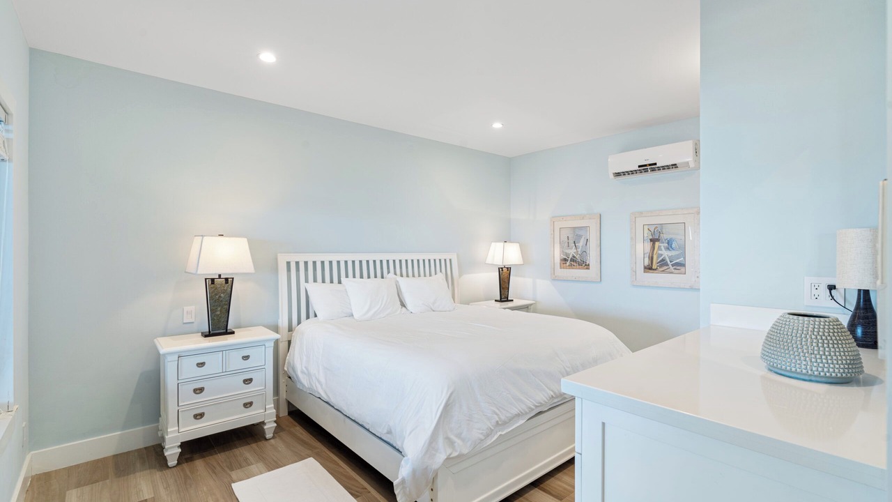 Photo of Bedroom in Staniel Cay