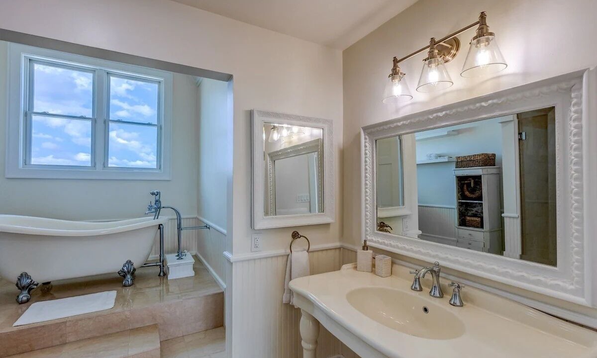 Photo of Bathroom in Hope Town