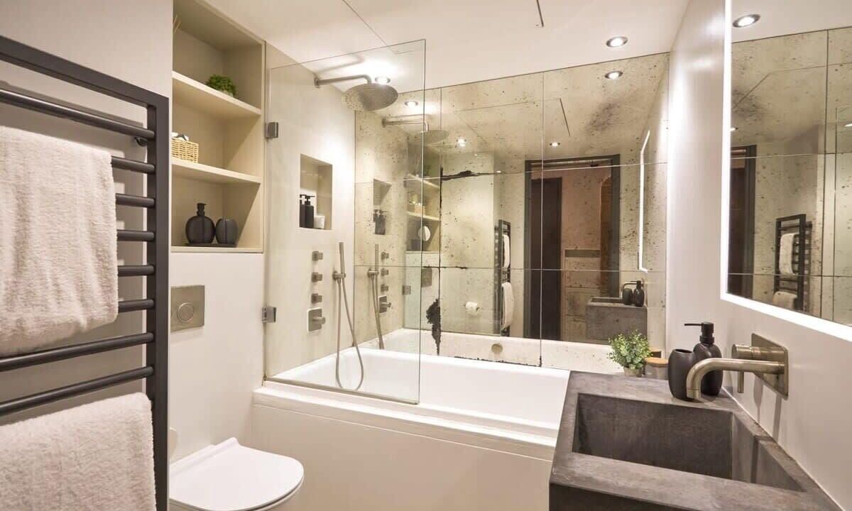 Photo of Bathroom in Cathedrals