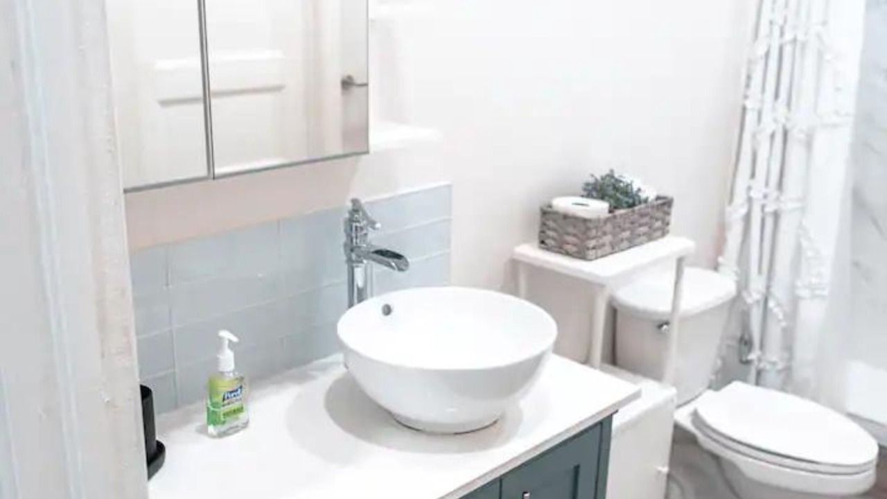 Photo of Bathroom in Downtown Nassau