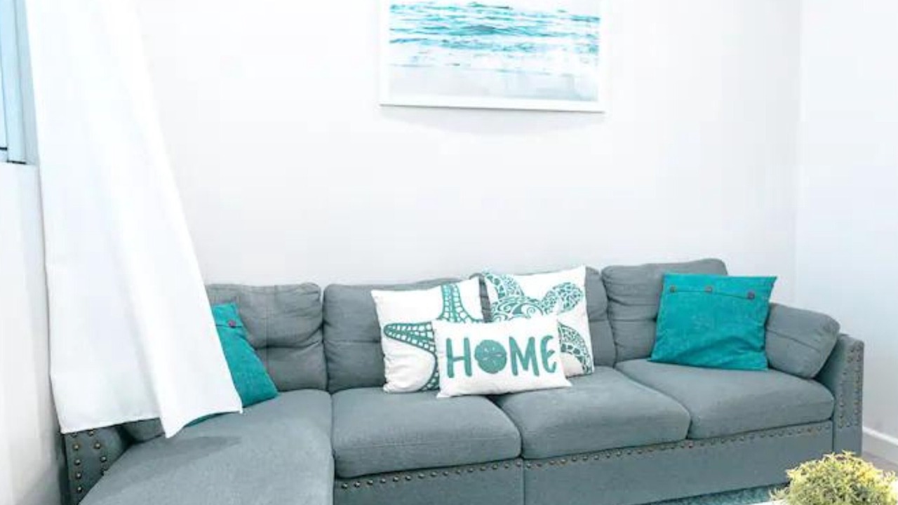 Photo of Livingroom in Downtown Nassau