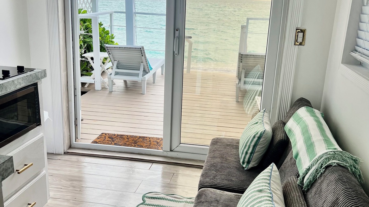Photo of Livingroom in Rokers Point