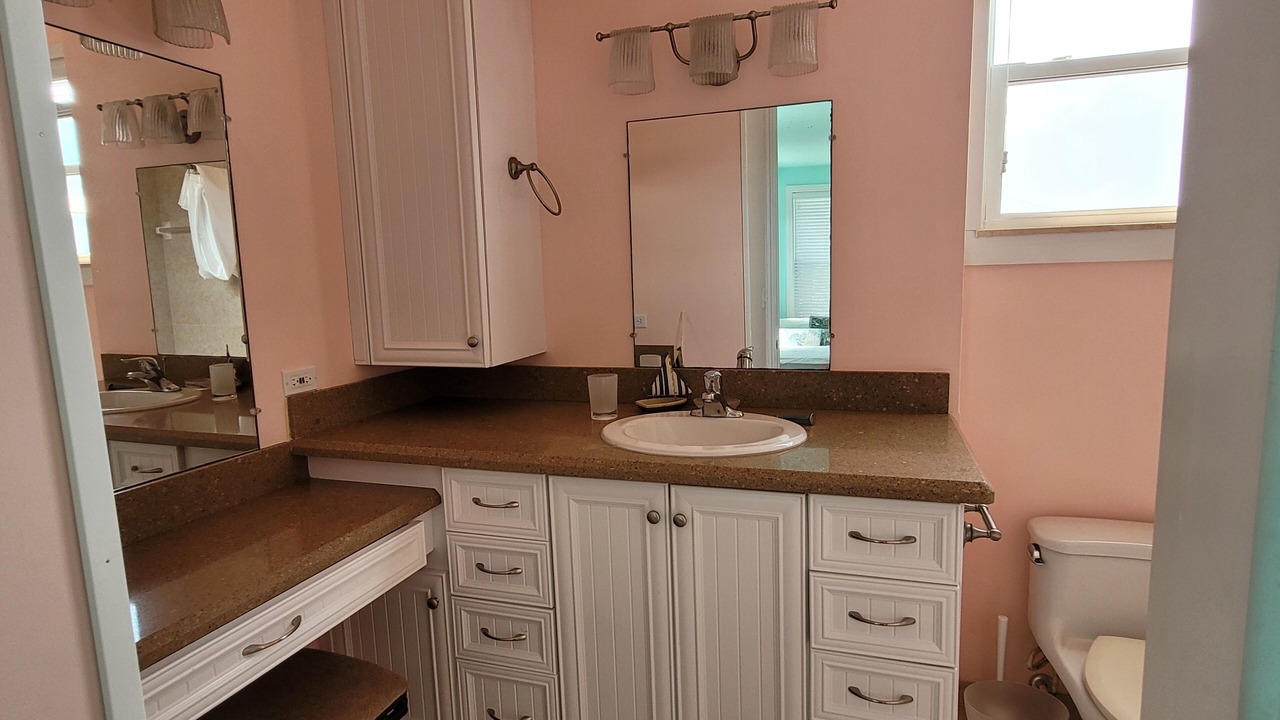 Photo of Bathroom in Deadmans Cay