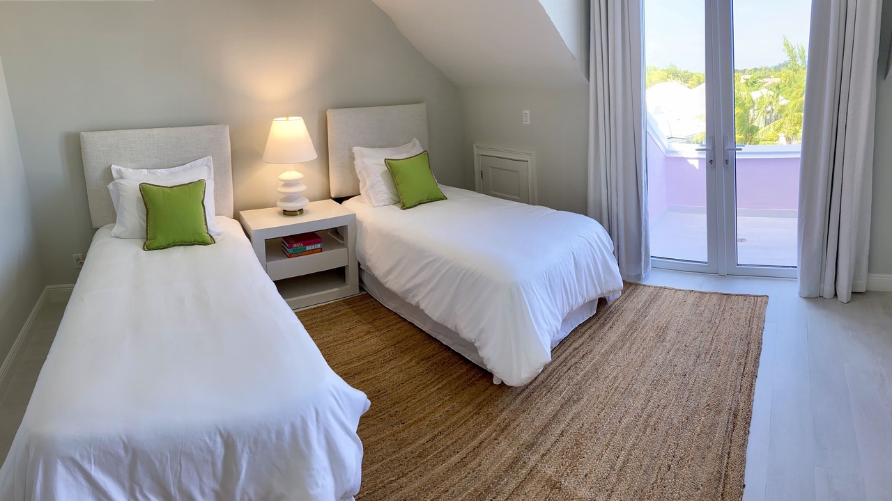 Photo of Bedroom in Palm Cay
