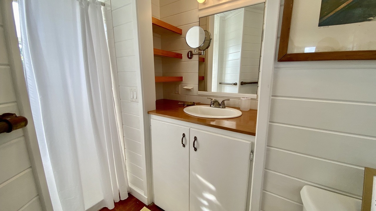 Photo of Bathroom in Great Guana Cay