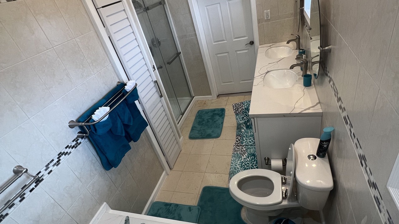 Photo of Bathroom in Jimmy Hill