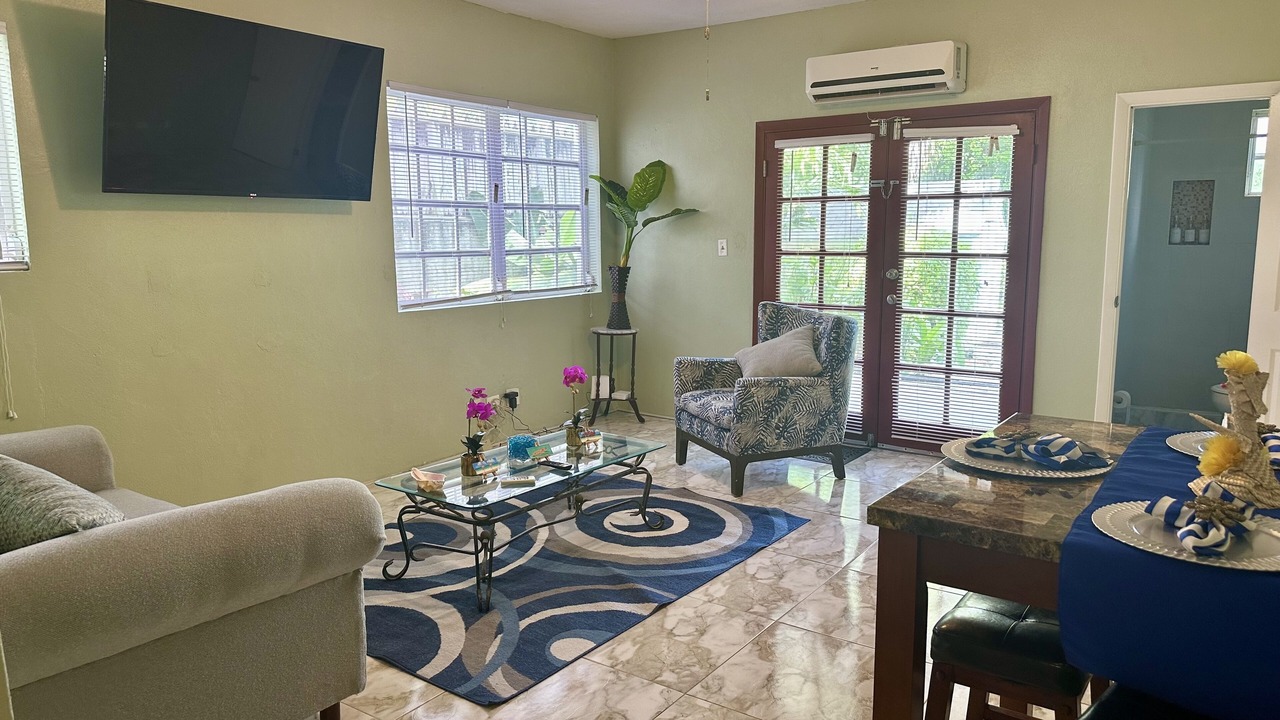Photo of Livingroom in Nassau
