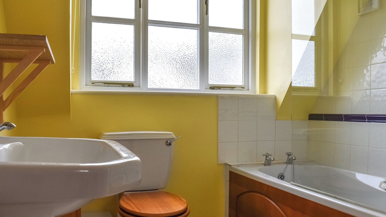 Photo of Bathroom in Pampisford
