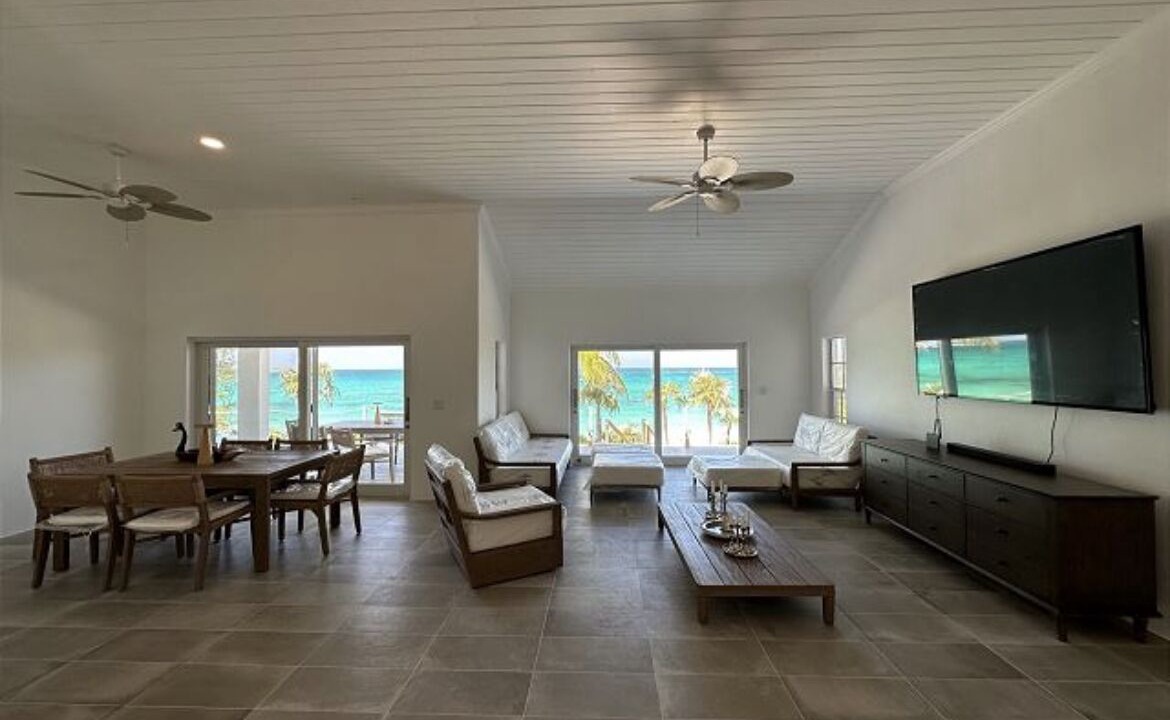 Photo of Livingroom in Winding Bay