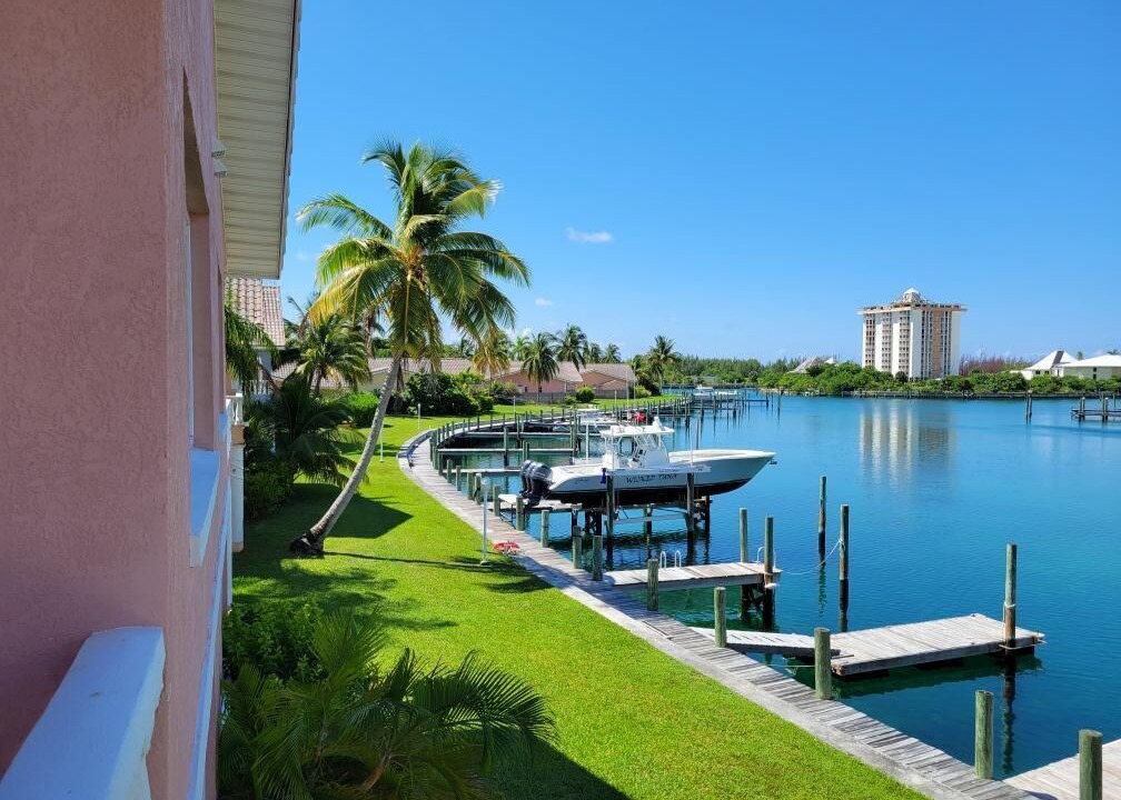 Photo of Others in Bahamia West