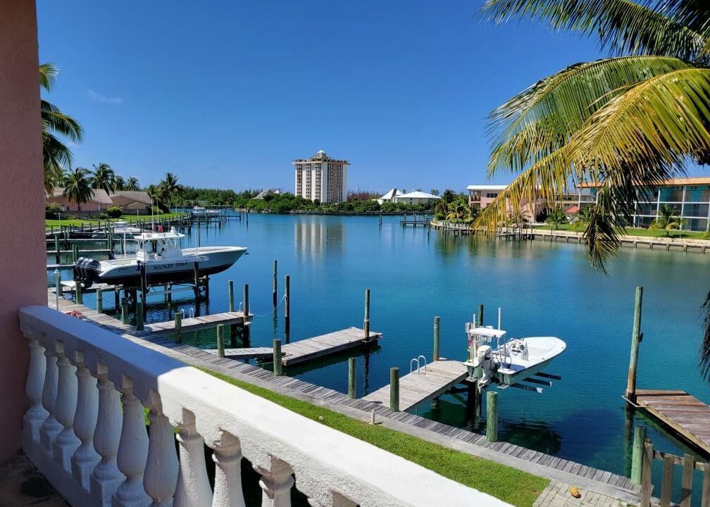Photo of Others in Bahamia West