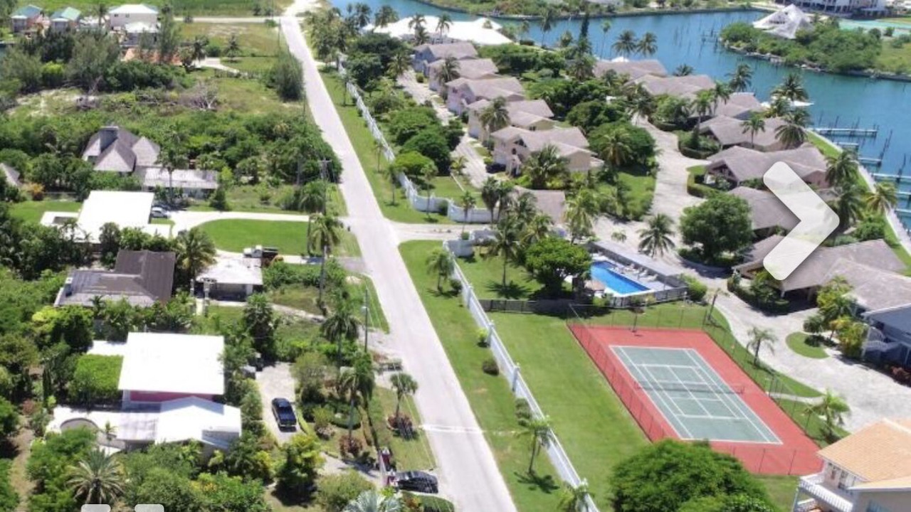 Photo of Others in Bahamia West