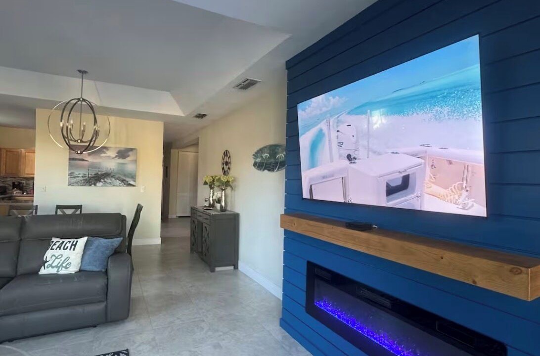 Photo of Livingroom in Bahamia West