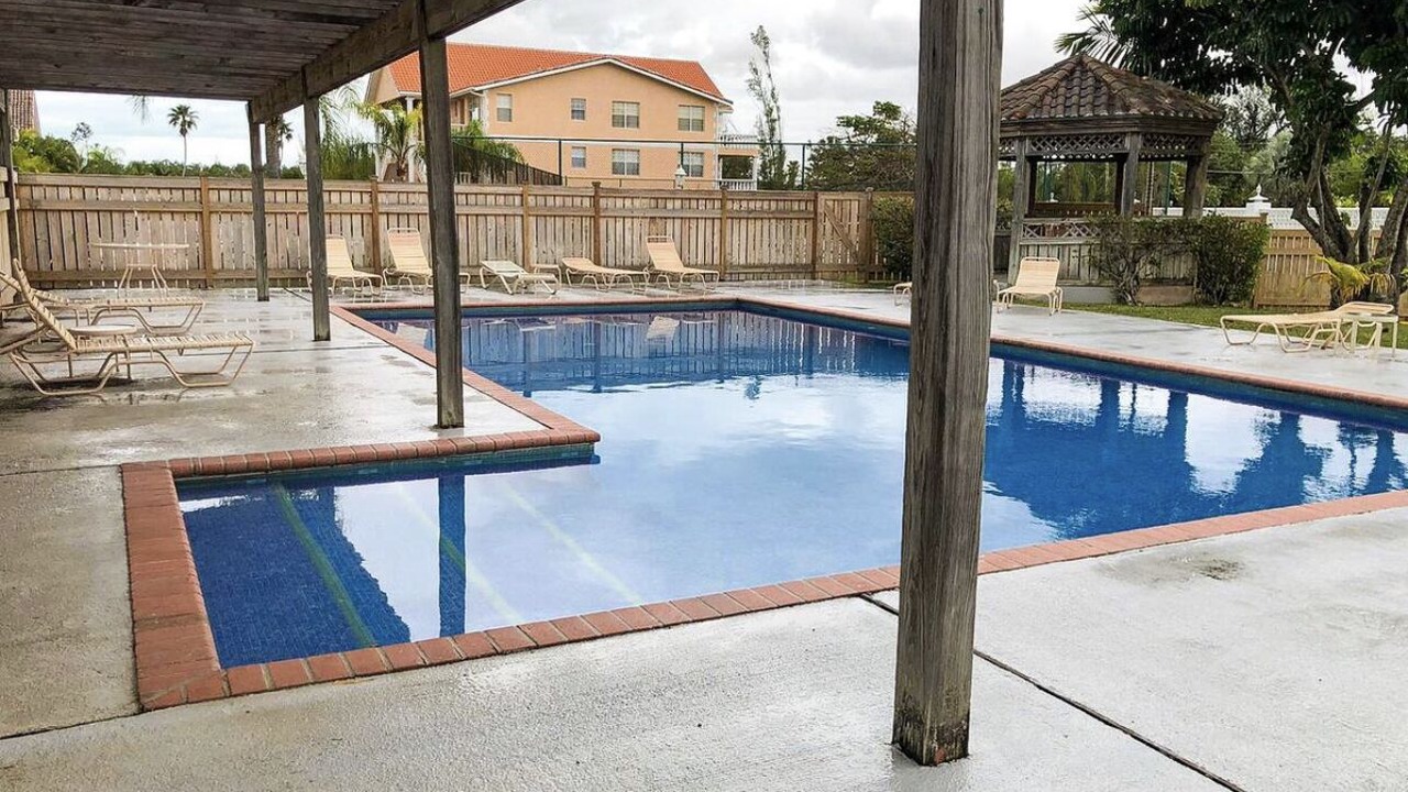 Photo of Outdoor in Bahamia West