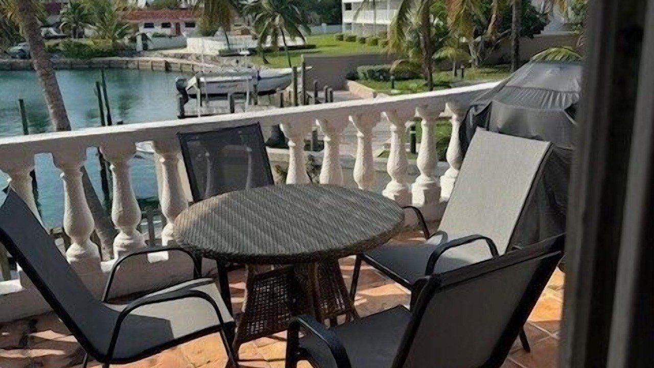 Photo of Others in Bahamia West