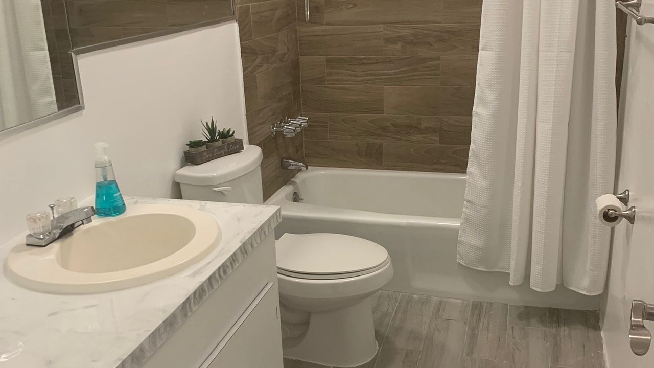 Photo of Bathroom in Nassau