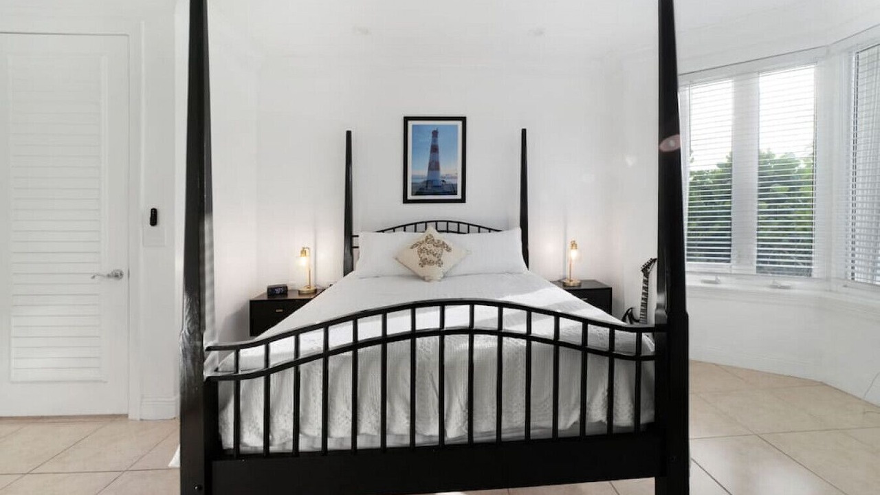 Photo of Bedroom in Bahamas Terrace