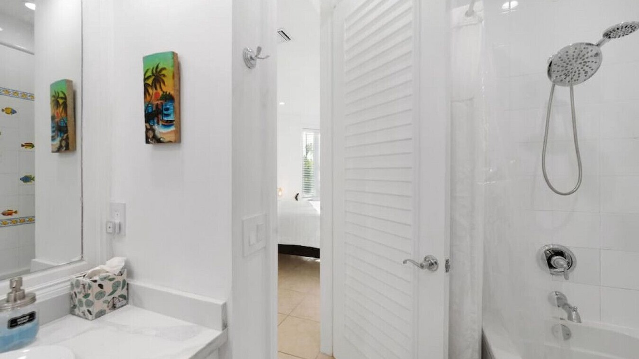 Photo of Bathroom in Bahamas Terrace